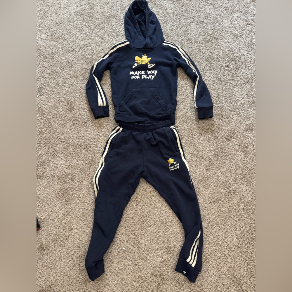 Adidas Hoodie & Sweatpants Set